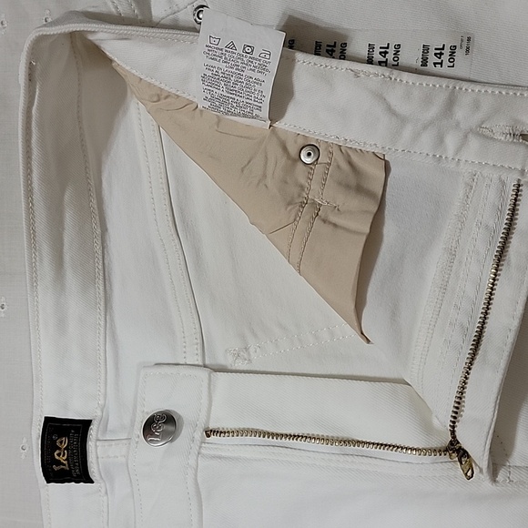 Women's Lee Legendary Bootcut Jean, Light Form, Size 14 Long, NWT - Picture 9 of 14